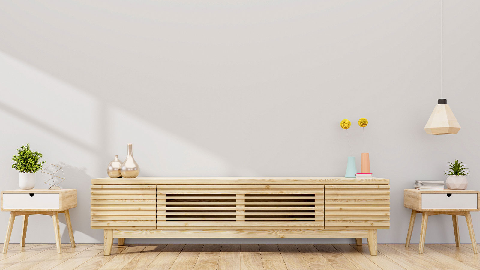 木目のテレビボードとサイドテーブル