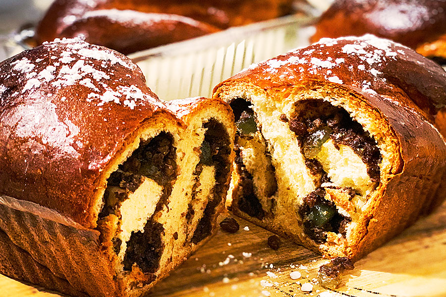 人気のパンや季節メニュー